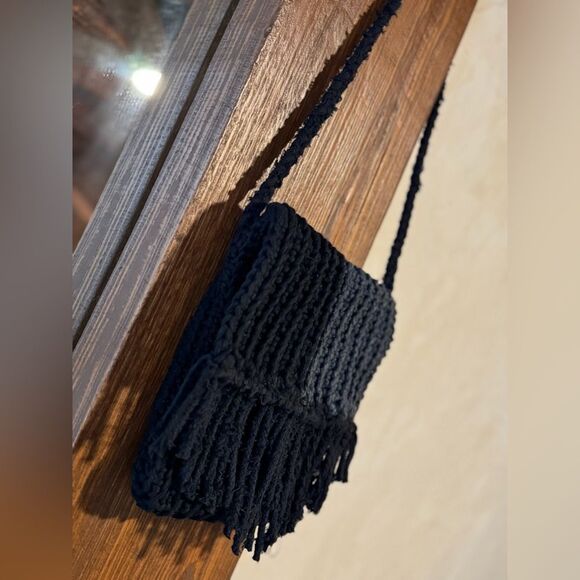 Handbags - Black Fringe Crochet Shoulder Bag